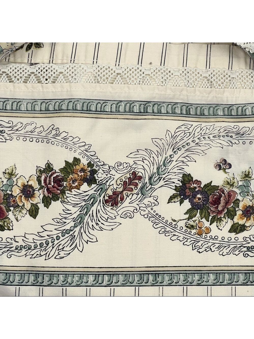 GUC-80S Vntg Louis Nichole Complete Full Set Sheets/Shams Floral,Victorian, Lace - Picture 7 of 14